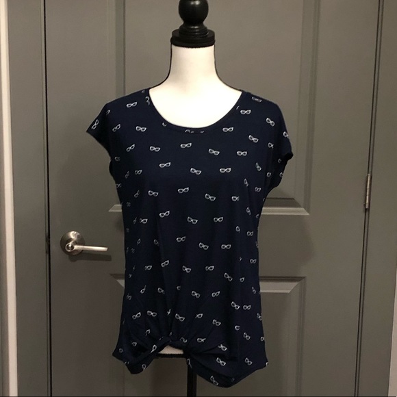 Ladies Izod Top - Picture 3 of 5